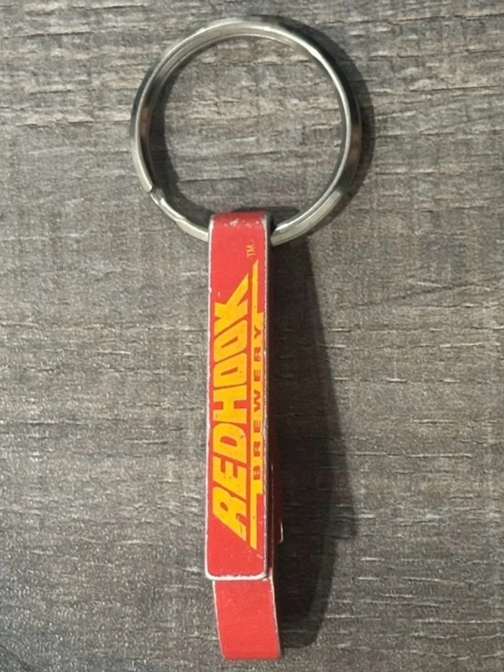 💞 Collectible Redhook Brewery Red & Yellow Bottle & Can Opener Keychain